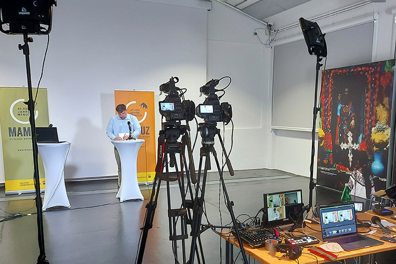 livestream live YouTube MAMUZ pip Archäologie Stream